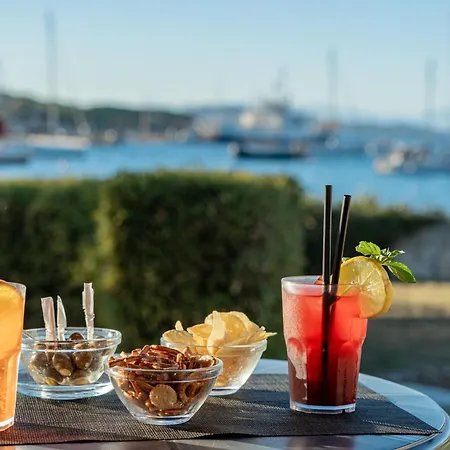 Hotel Club Esse Beach 4*