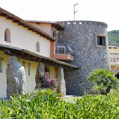 Club Esse بالاو