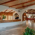 Club Esse Hotel 4*