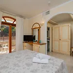 Club Esse 4* Palau