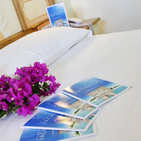 Club Esse Beach Hotel 4*