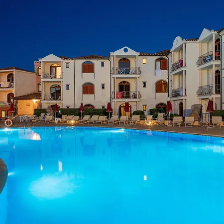 Hotel Club Esse Beach 4*