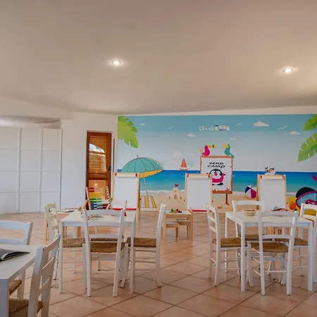 Club Esse Hotel 4*